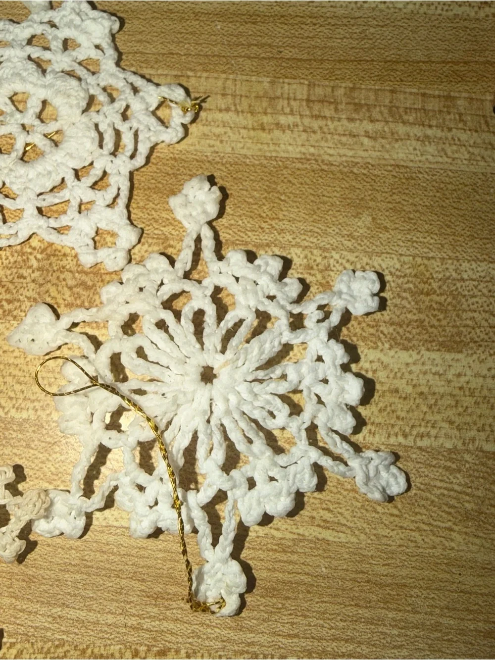 Vintage‎ Crocheted White Snowflake Ornaments and Assorted Holiday Christmas